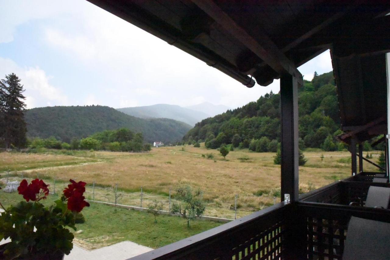 Casa Poienarilor Hotell Sîmbăta de Sus Eksteriør bilde